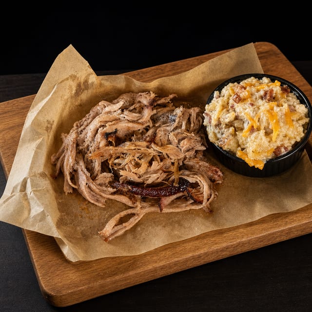 1/2lb Honey Pulled Pork.